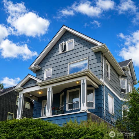 Photo of 7652 E Green Lake Drive N, Seattle, WA 98103 (MLS # 2572880)
