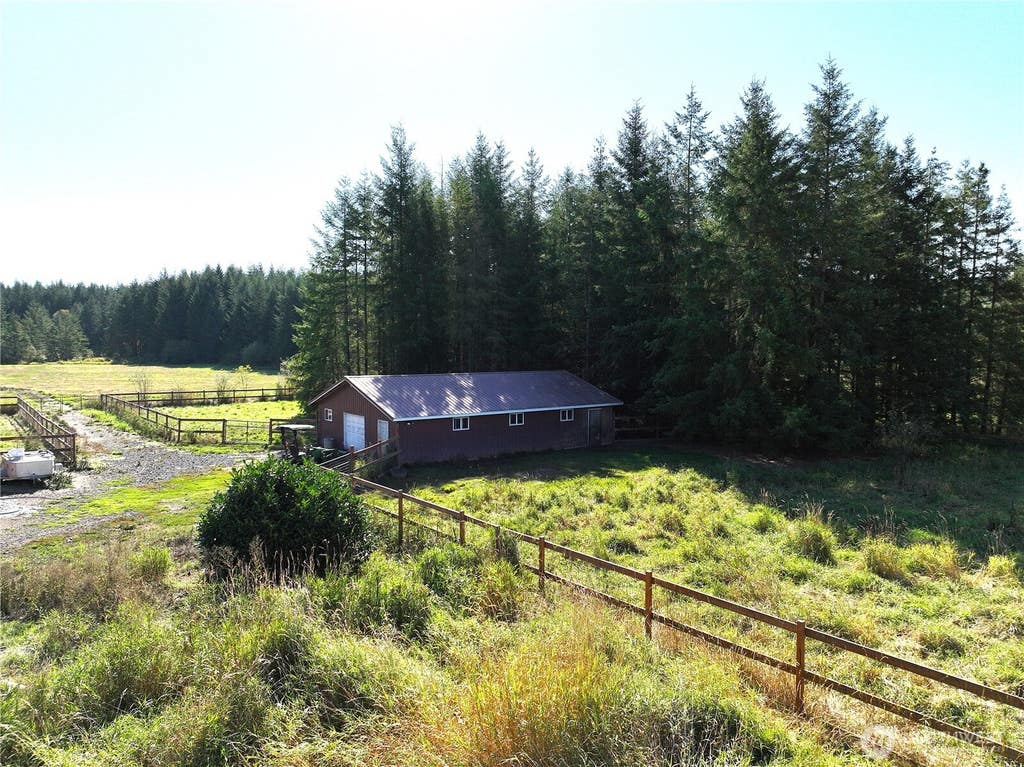 Photo of 205 Stub Road, Onalaska, WA 98570 (MLS # 2551893)