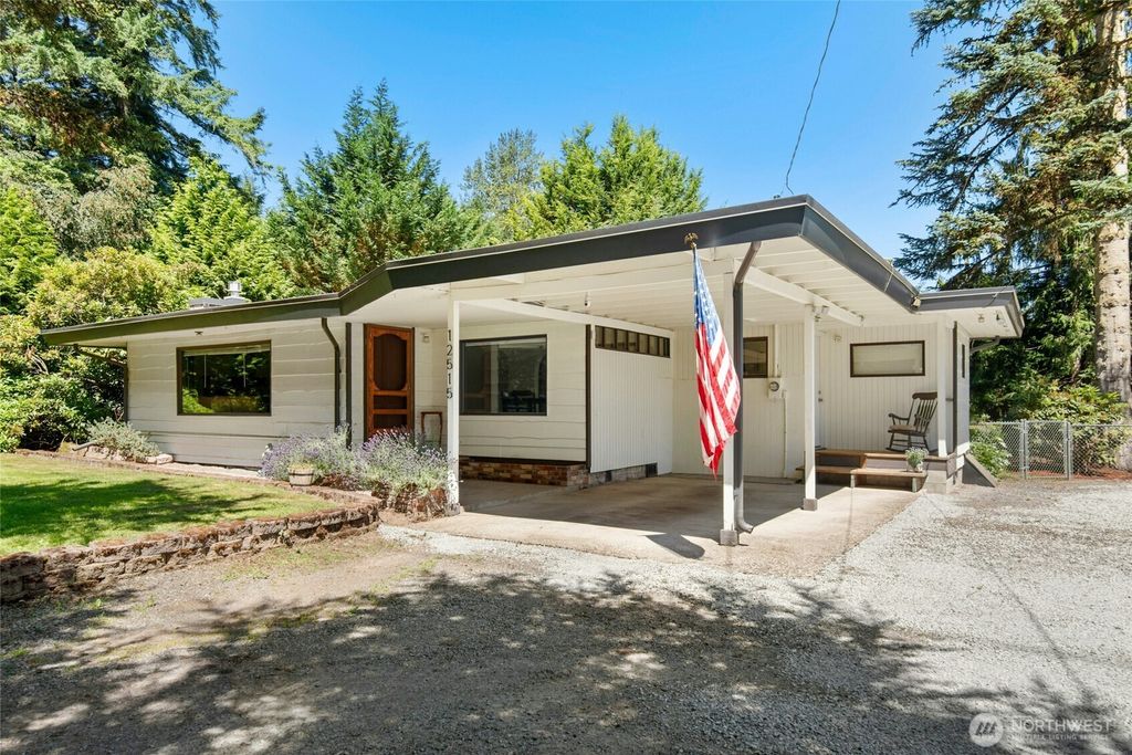 Photo of 12515 84th Street NE, Lake Stevens, WA 98258 (MLS # 2401512)