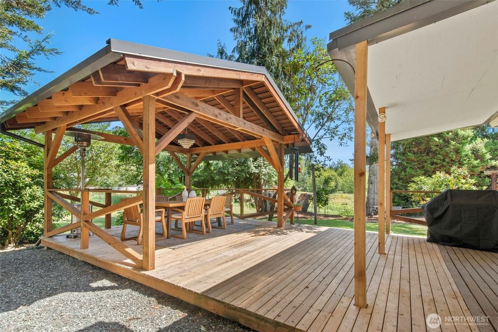 Photo of 12515 84th Street NE, Lake Stevens, WA 98258 (MLS # 2401512)