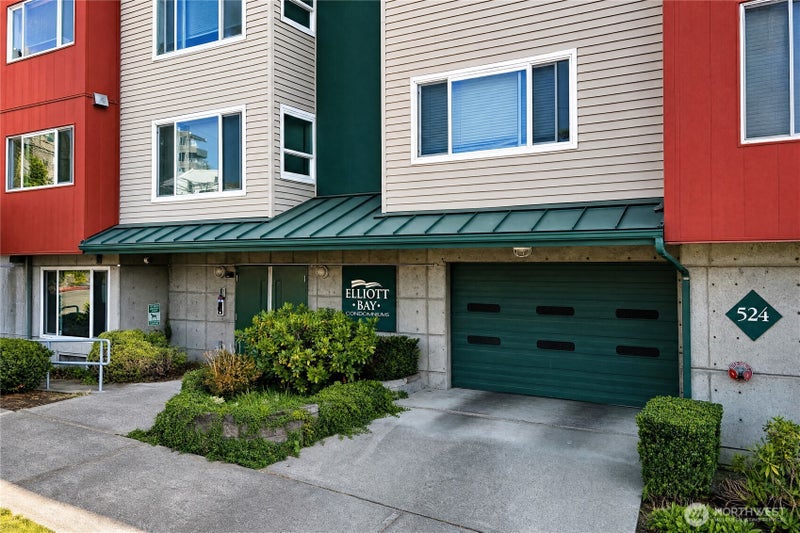 524 6th Avenue W 302