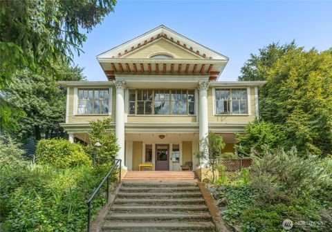 Photo of 802 16th Avenue, Seattle, WA 98122 (MLS # 2521381)