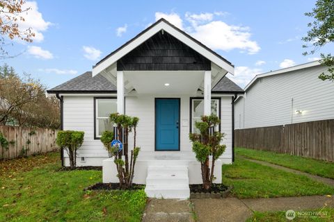 Photo of 808 E 59th Street, Tacoma, WA 98404 (MLS # 2455316)