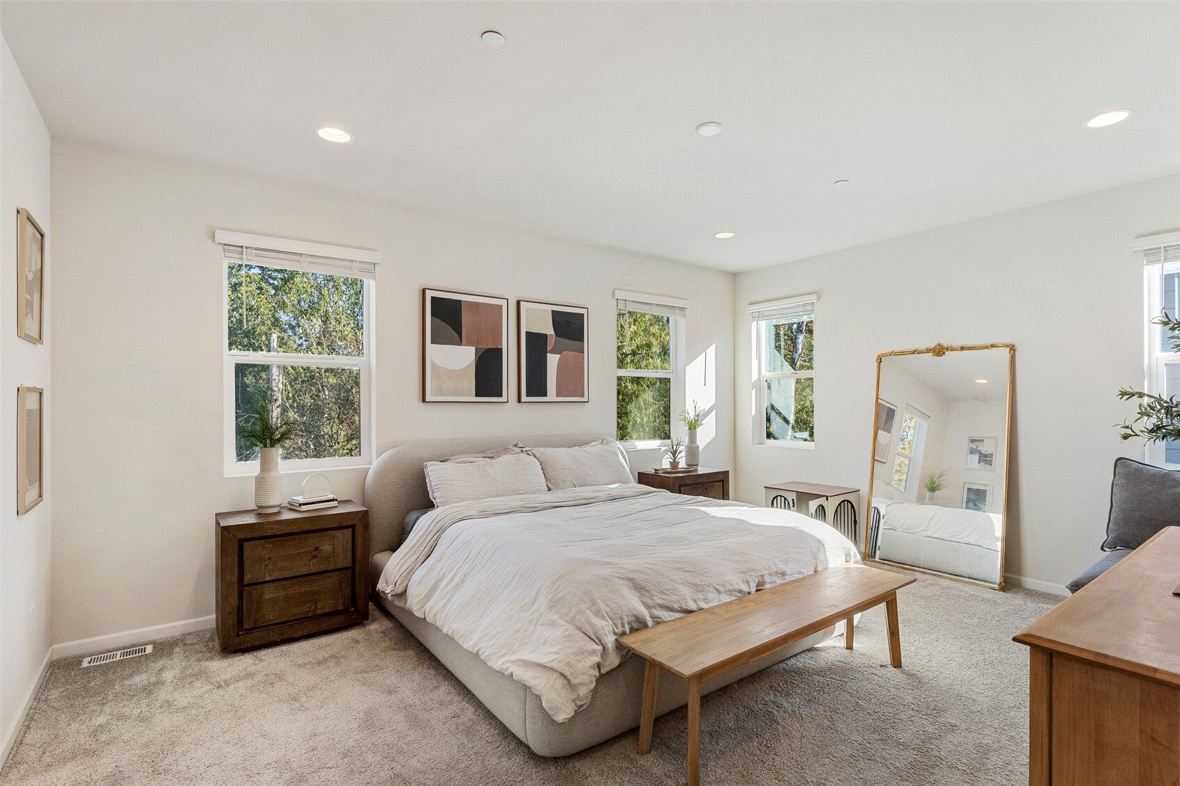 7483 87th Dr NE