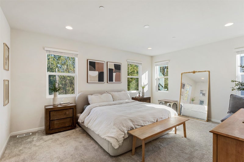7483 87th Dr NE