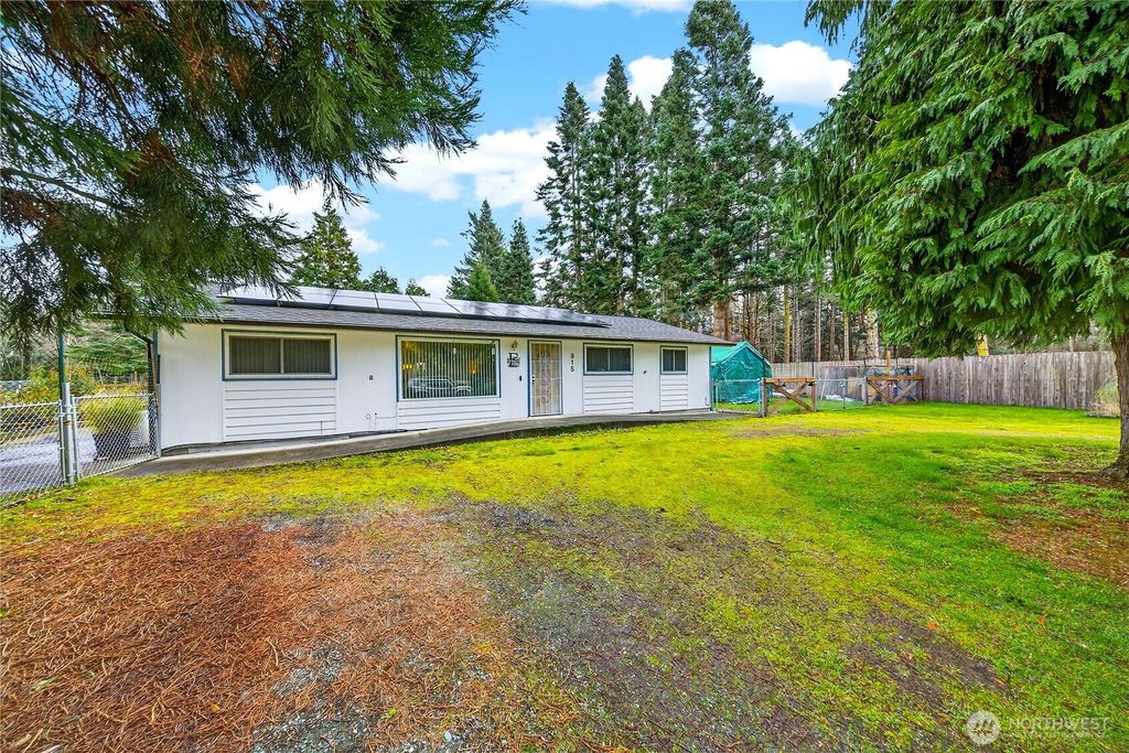 Photo of 815 Hazzle Court, Coupeville, WA 98239 (MLS # 2487698)
