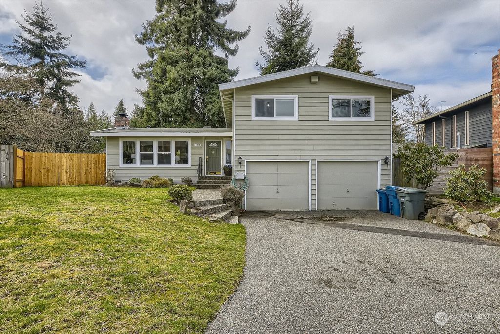 Photo of 22910 83rd Place W, Edmonds, WA 98026 (MLS # 2047244)