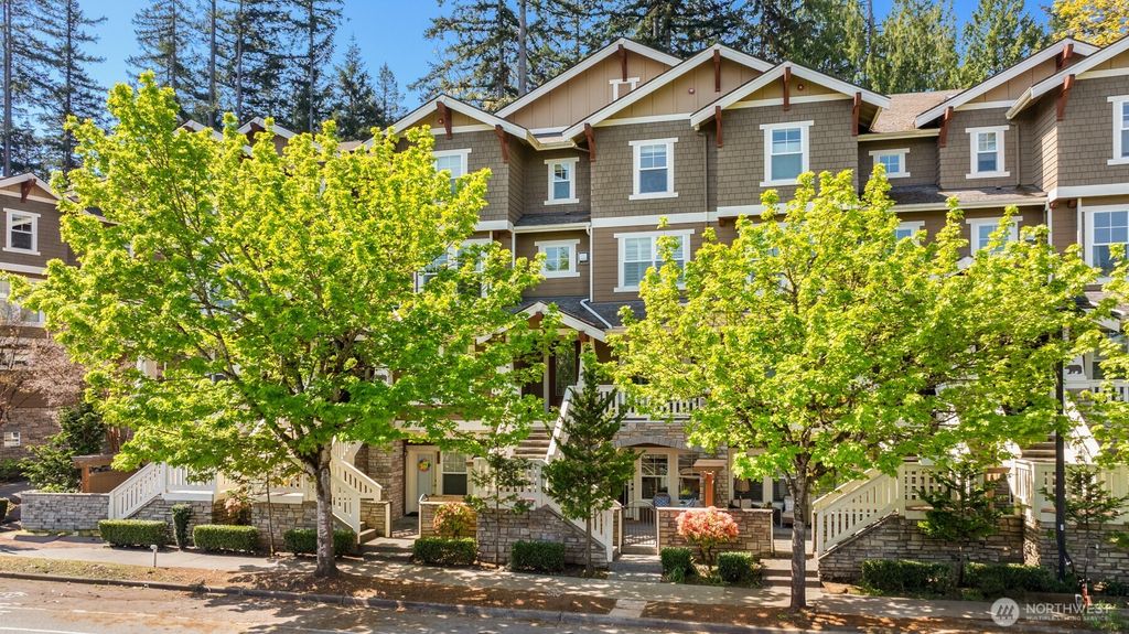Photo of 101 Shy Bear Way NW, Issaquah, WA 98027 (MLS # 2409280)