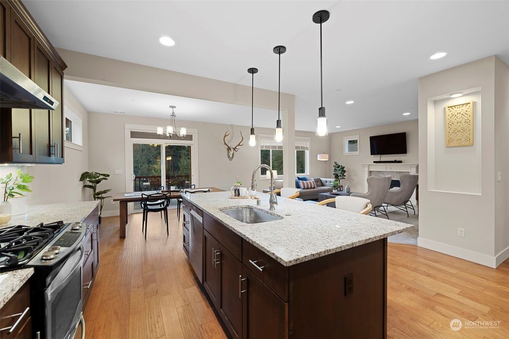 Photo of 16511 82ND Place NE, Kenmore, WA 98028 (MLS # 2187206)
