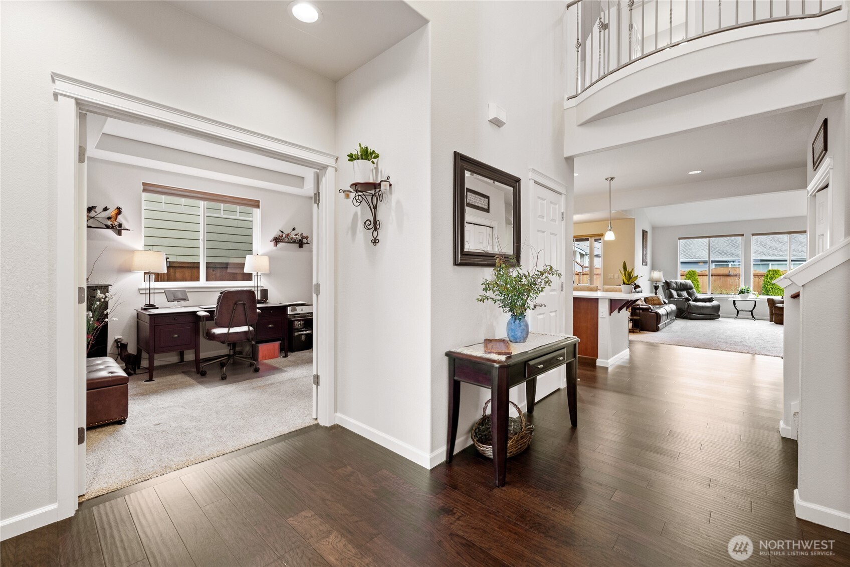 736 Mandee Street SE