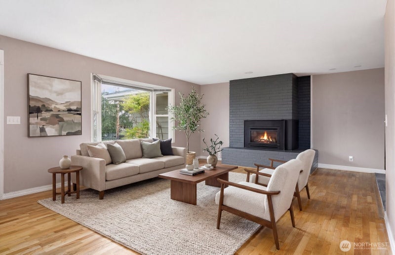672 SE 4th Avenue