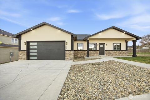 320 Victoria Street Sunnyside WA 98944