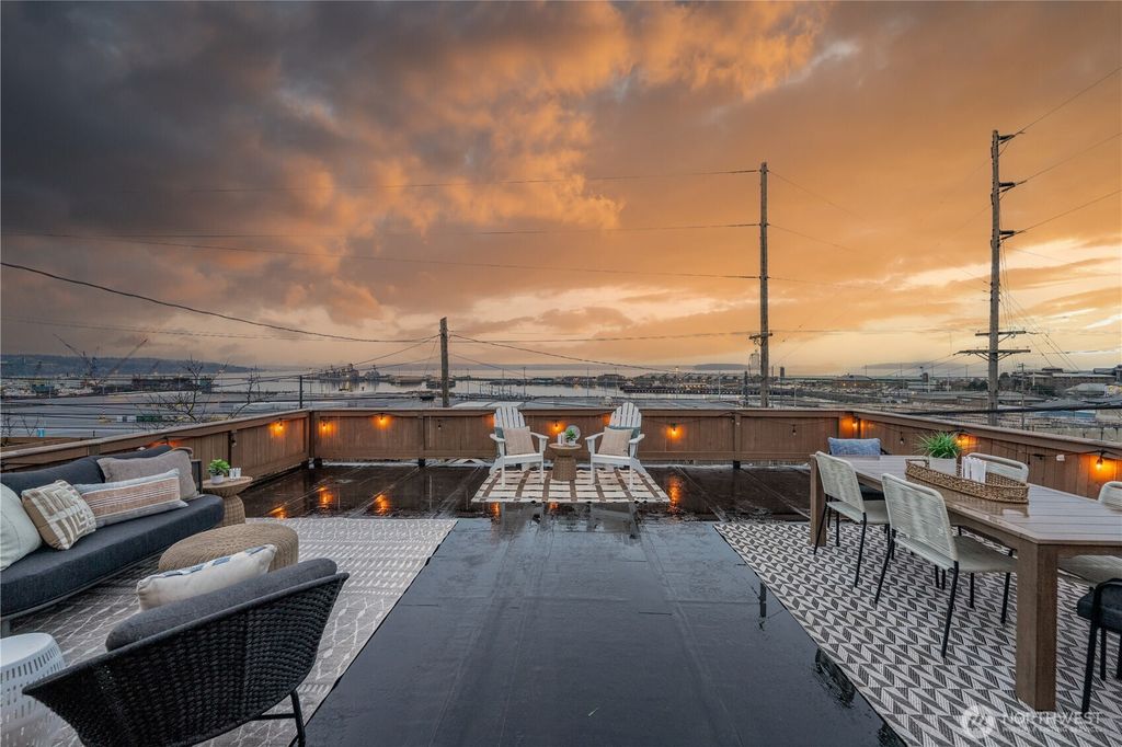 Photo of 2302 Grand Avenue, Everett, WA 98201 (MLS # 2488437)