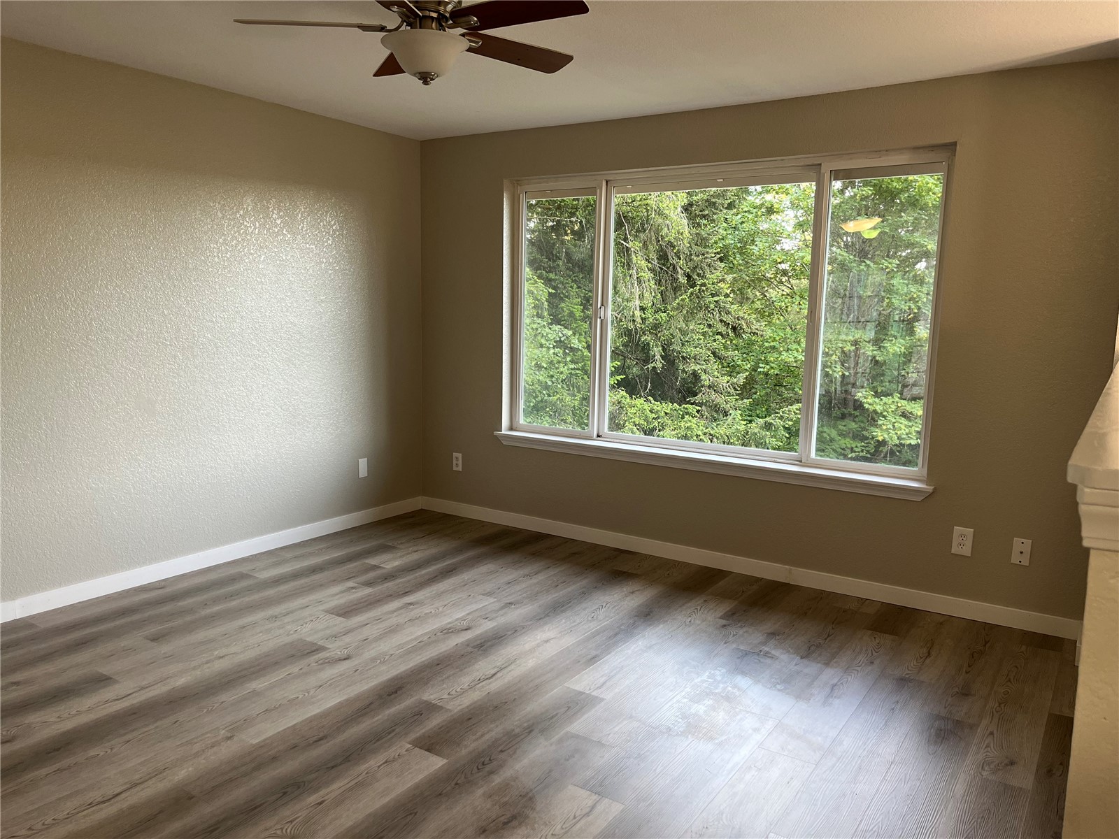 10 NE Anchor Court