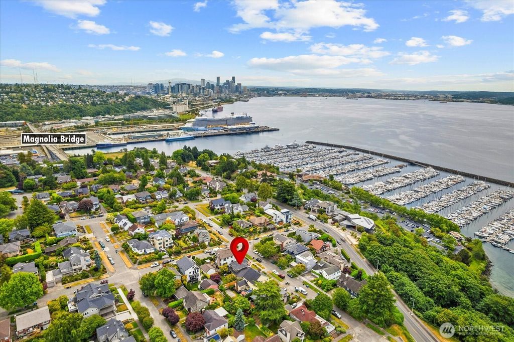 Photo of 2906 W Eaton Street, Seattle, WA 98199 (MLS # 2393749)