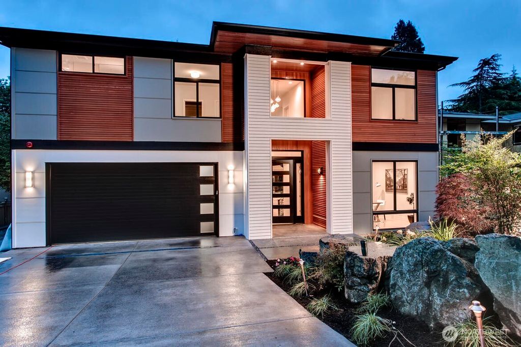 Photo of 7002 93rd Avenue SE, Mercer Island, WA 98040 (MLS # 2446621)