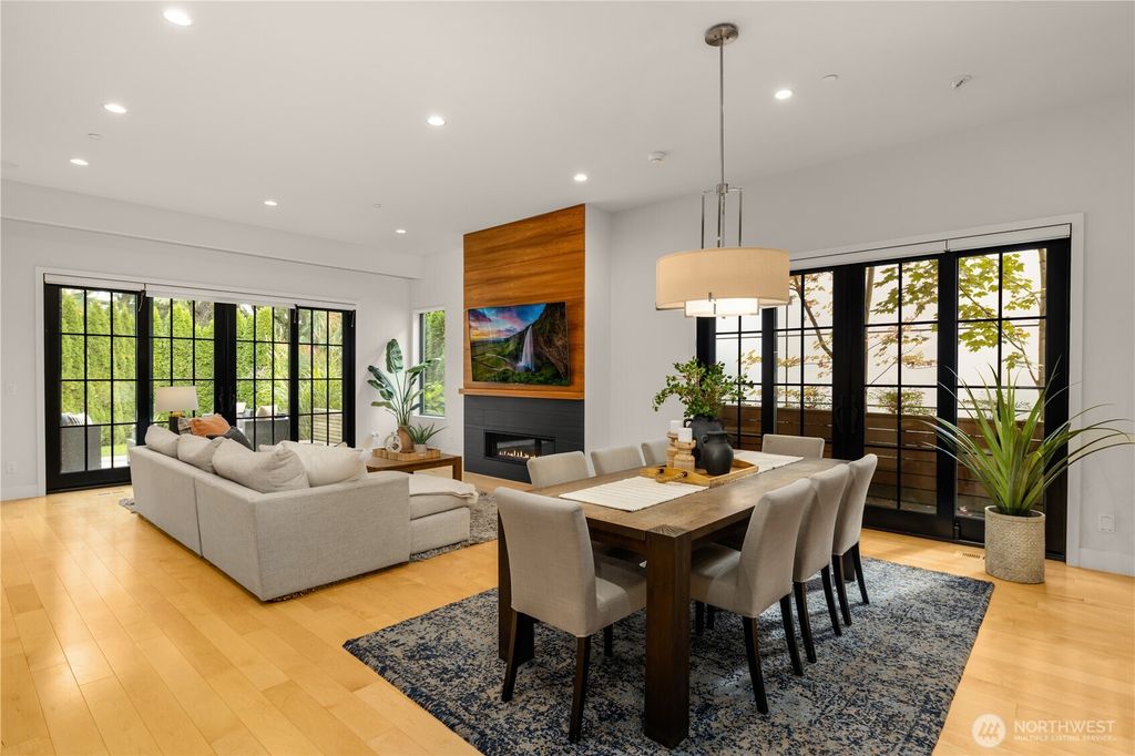 Photo of 7002 93rd Avenue SE, Mercer Island, WA 98040 (MLS # 2446621)