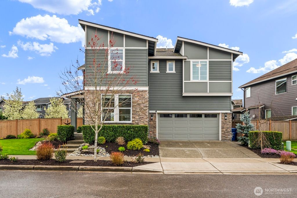Photo of 775 NE 4th Street, North Bend, WA 98045 (MLS # 2353308)