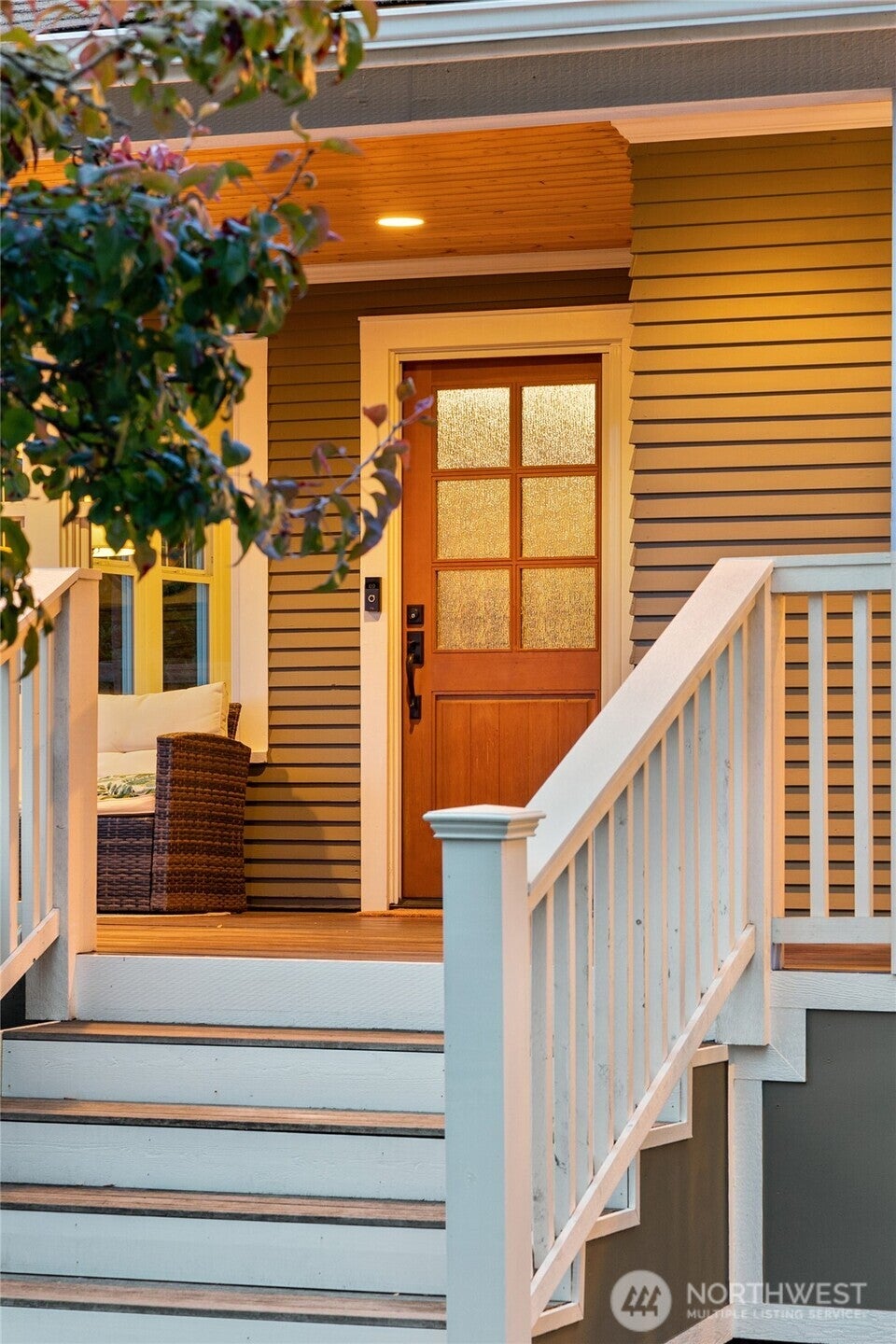 Photo of 11344 NE 90th Street, Kirkland, WA 98033 (MLS # 2582793)