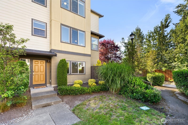 347 Chelan Avenue NE