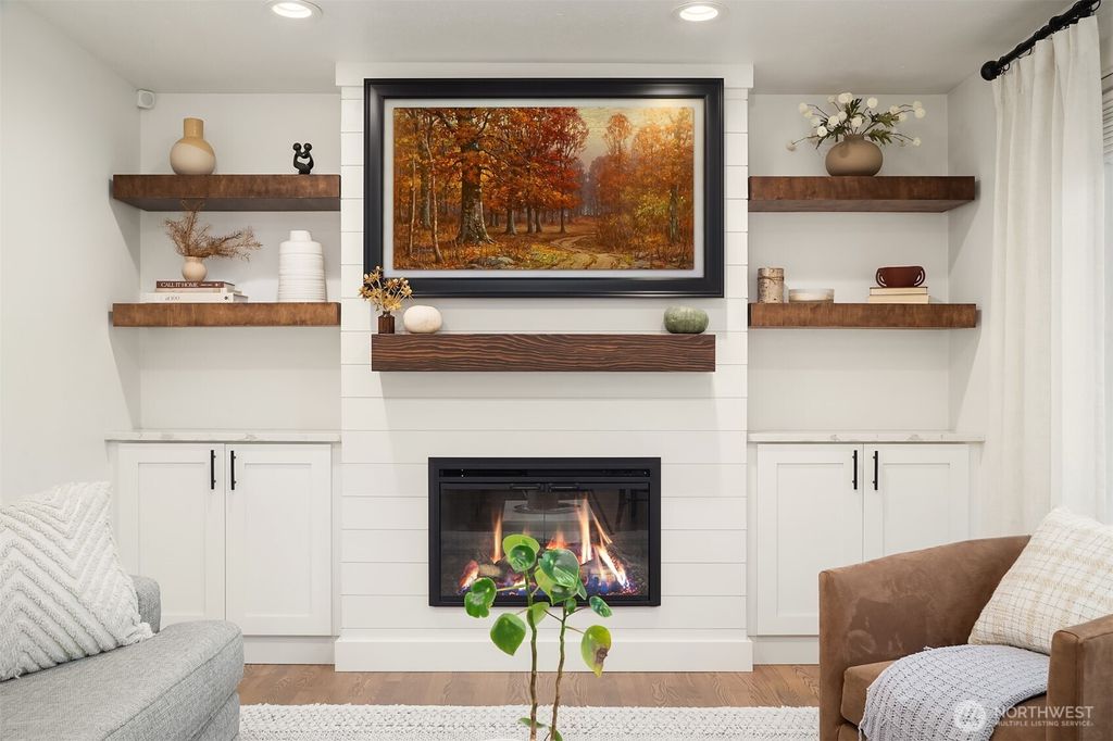 Photo of 13432 123rd Avenue NE, Kirkland, WA 98034 (MLS # 2456525)