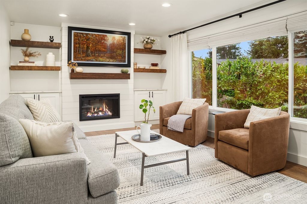 Photo of 13432 123rd Avenue NE, Kirkland, WA 98034 (MLS # 2456525)