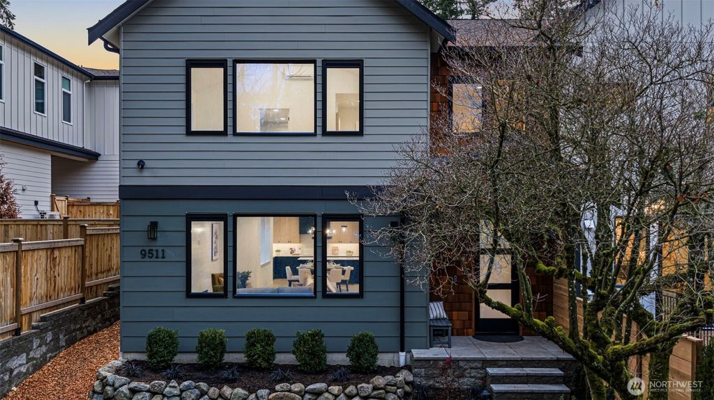 Photo of 9511 132nd Avenue NE, Kirkland, WA 98033 (MLS # 2459000)