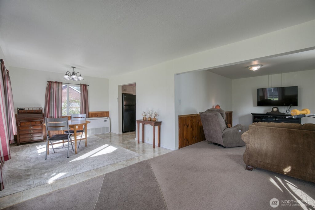 Photo of 1108 Stockwell Street, Aberdeen, WA 98520 (MLS # 2591398)