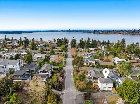604 14th Avenue W, Kirkland, WA 98033 - MLS#: 2347680