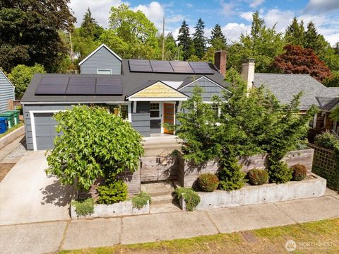 Photo of 7264 27th Avenue NE, Seattle, WA 98115 (MLS # 2531770)