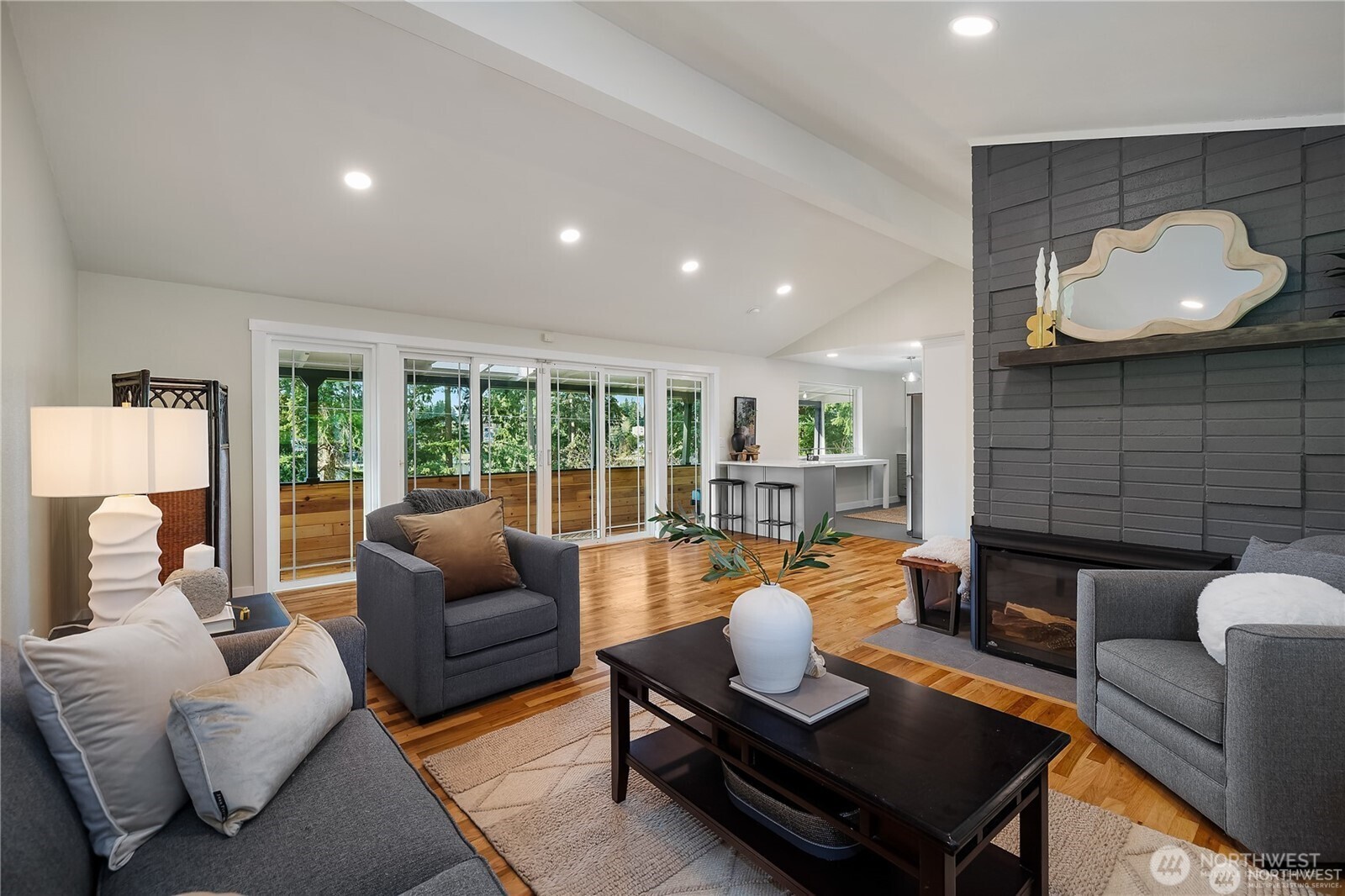 235 Lake Louise Drive SW