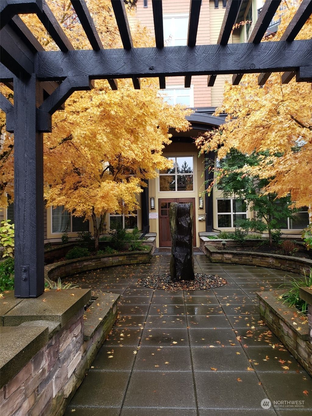 Photo of 15730 116th Avenue NE #302, Bothell, WA 98011 (MLS # 2175728)