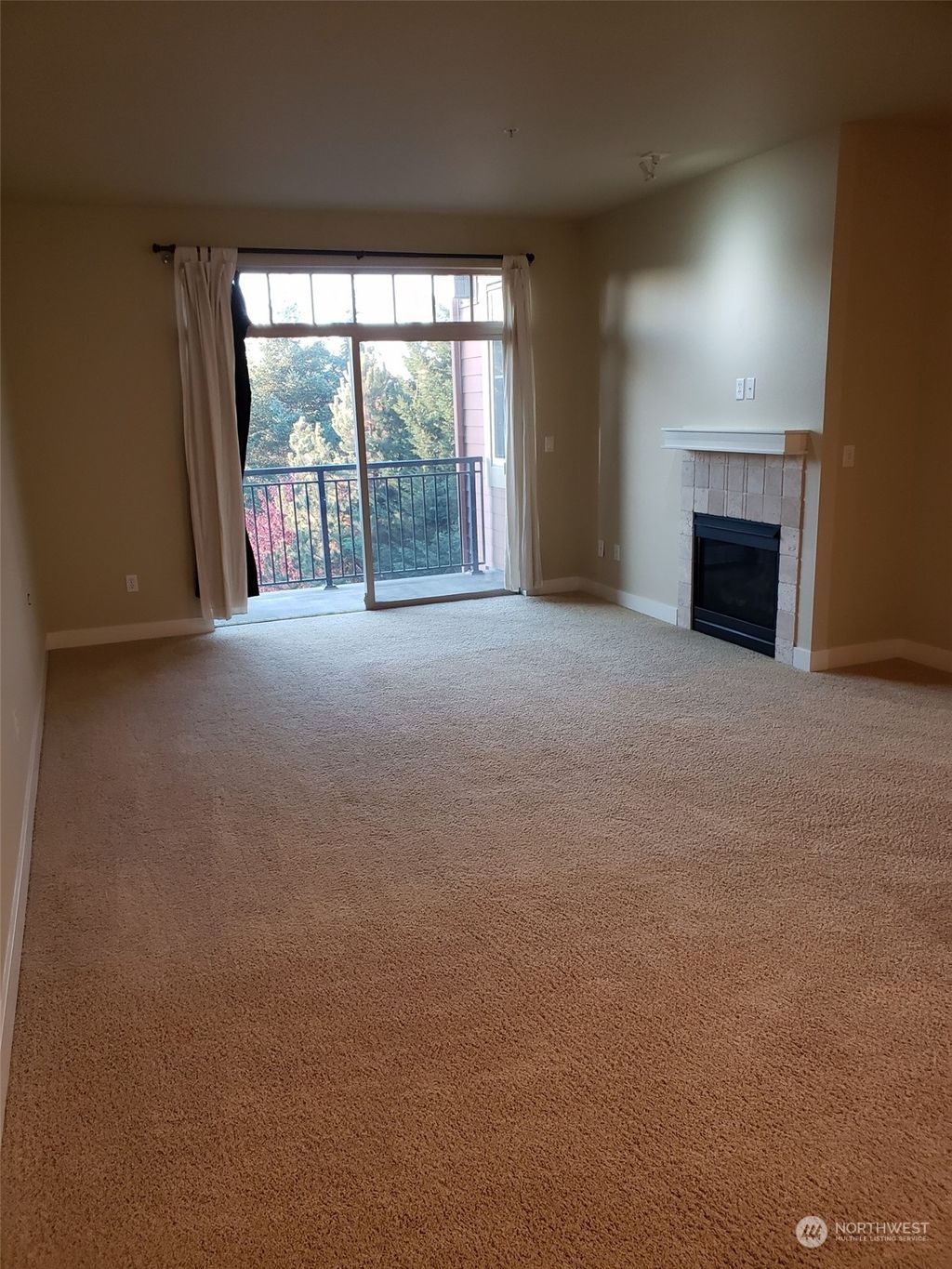 Photo of 15730 116th Avenue NE #302, Bothell, WA 98011 (MLS # 2175728)