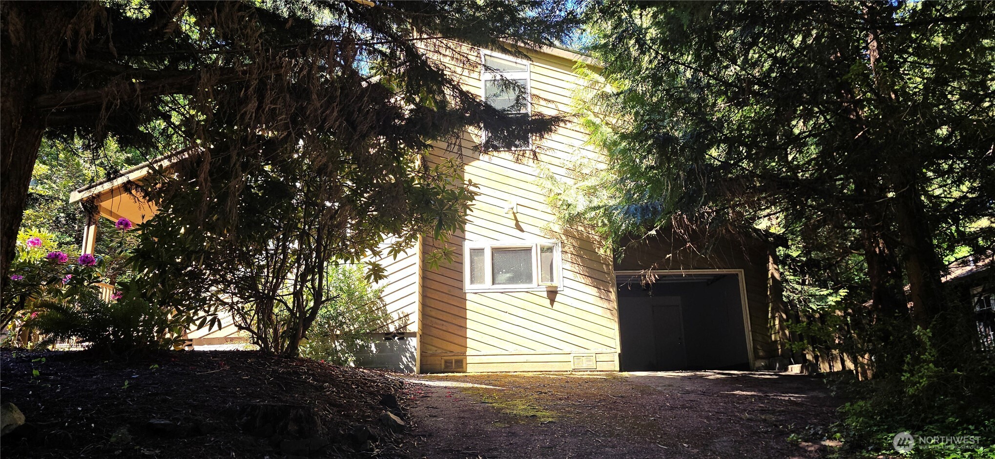 1271 Bay Loop SW