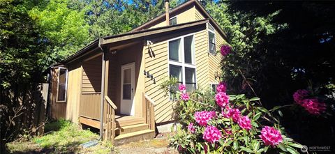 1271 Bay Loop SW Tumwater WA 98512