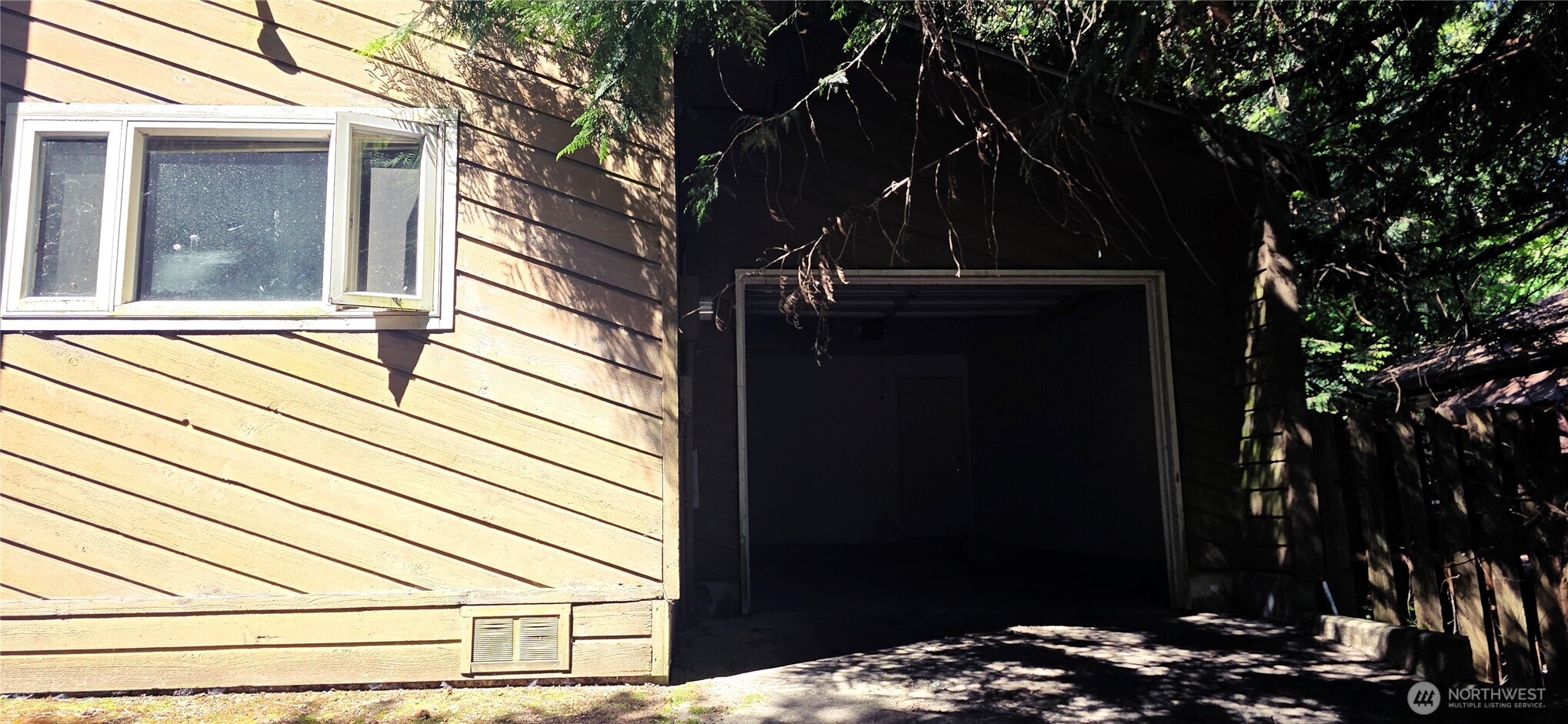 1271 Bay Loop SW