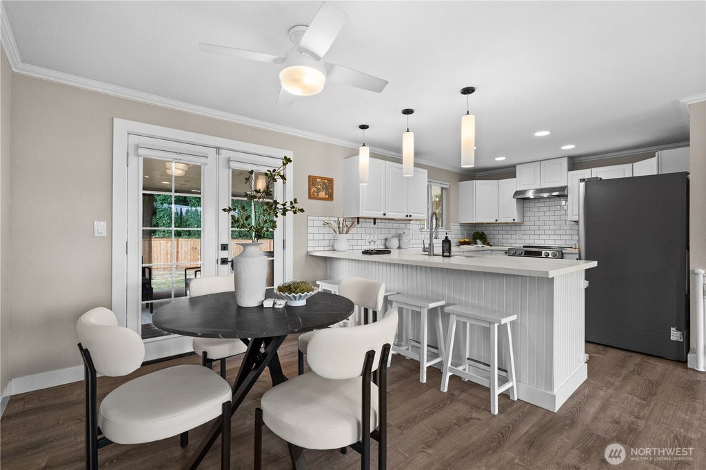 Photo of 1910 110th Drive SE, Lake Stevens, WA 98258 (MLS # 2570052)