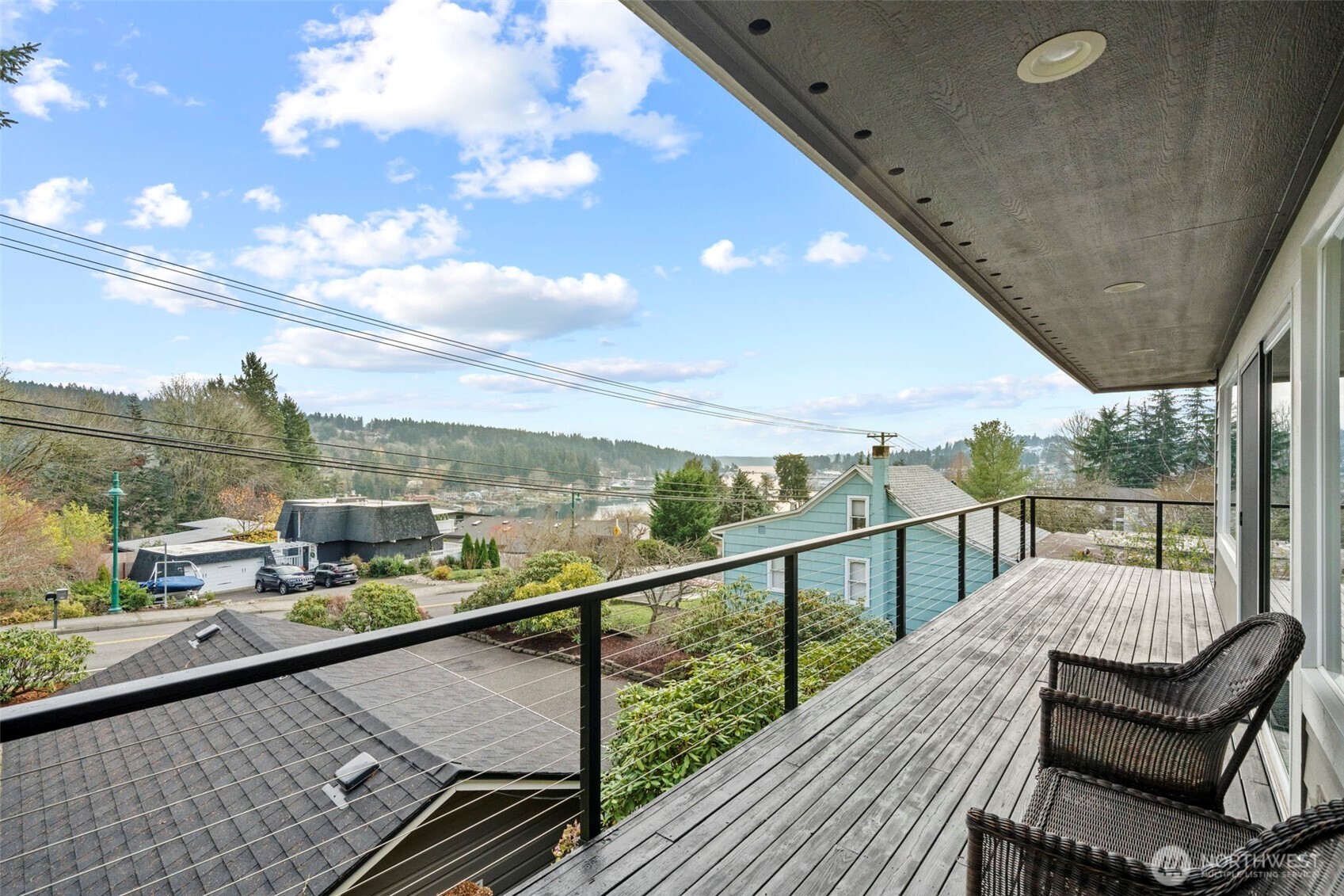 9226 Peacock Hill Ave