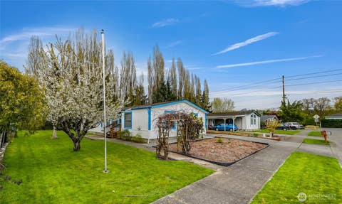 Photo of 1710 N 33rd Place, Mount Vernon, WA 98273 (MLS # 2554481)