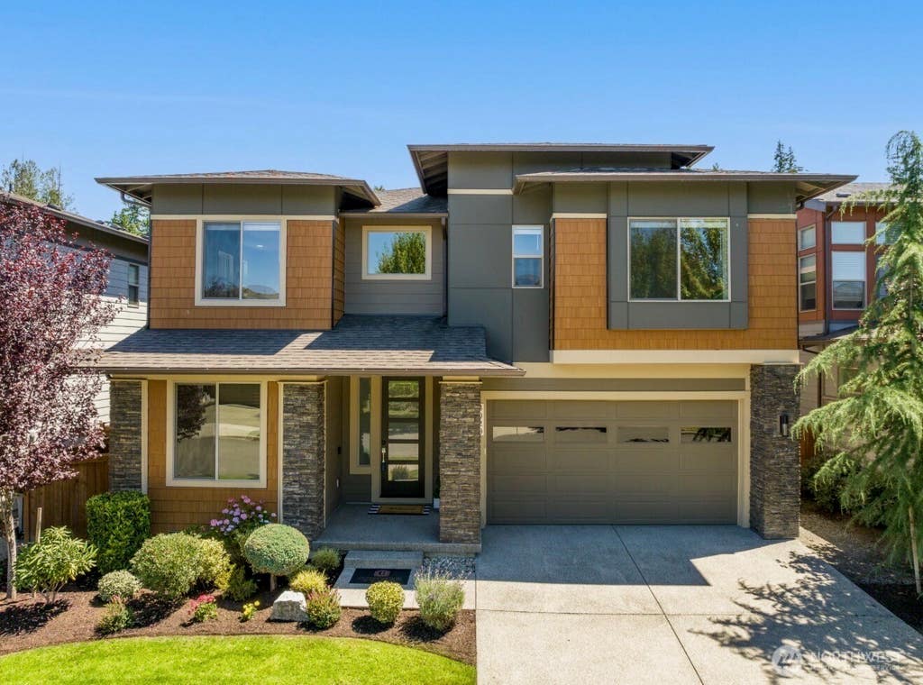 Photo of 4020 235th Place SE, Sammamish, WA 98075 (MLS # 2554906)