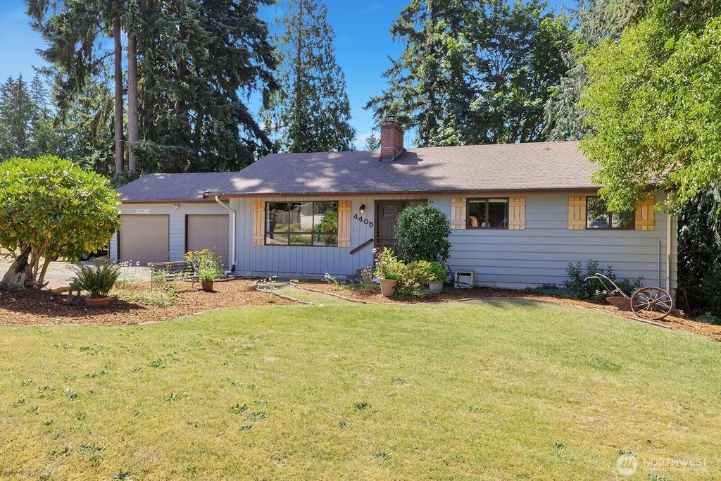 Photo of 4405 S 318th Street, Auburn, WA 98001 (MLS # 2406223)