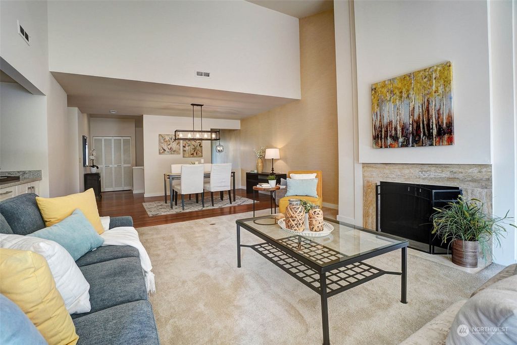 Photo of 6522 Parkpoint Way NE #B302, Seattle, WA 98115 (MLS # 2068667)