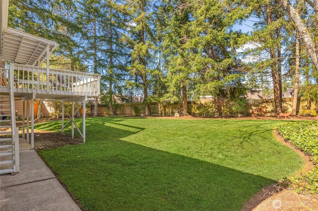 Photo of 14514 NE 5th Street, Bellevue, WA 98007 (MLS # 2497930)