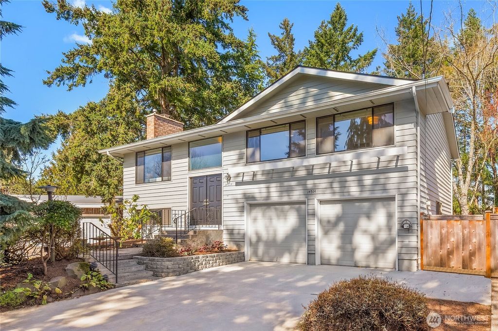 Photo of 14514 NE 5th Street, Bellevue, WA 98007 (MLS # 2497930)