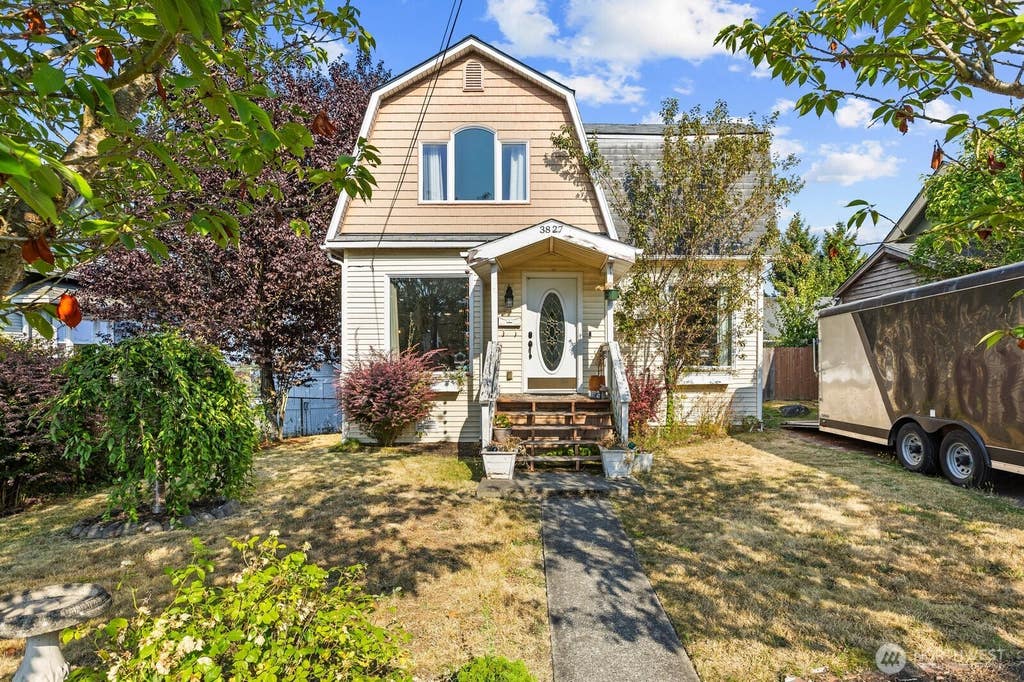Photo of 3827 High Street, Everett, WA 98201 (MLS # 2560331)
