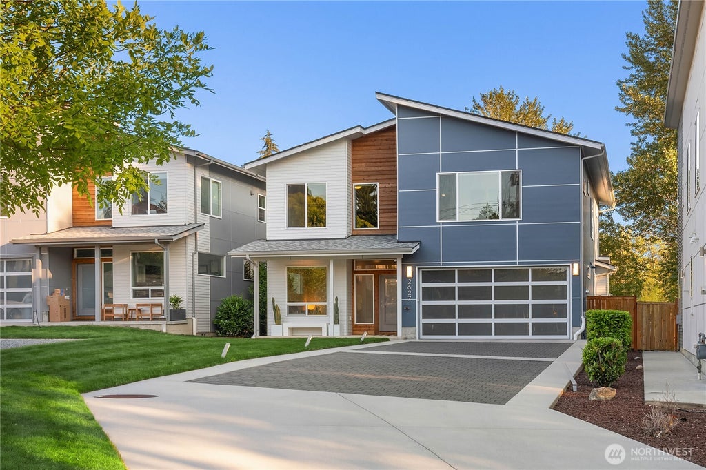 Photo of 2627 SW 100th Street, Seattle, WA 98146 (MLS # 2555759)