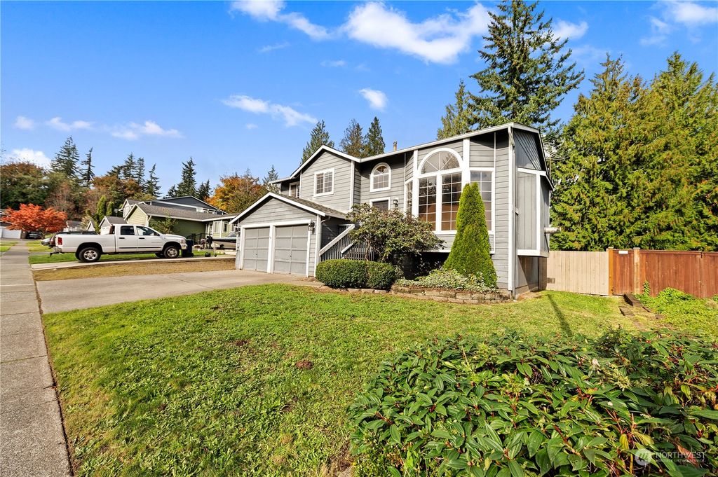 Photo of 9627 12th Place SE, Lake Stevens, WA 98258 (MLS # 2306252)