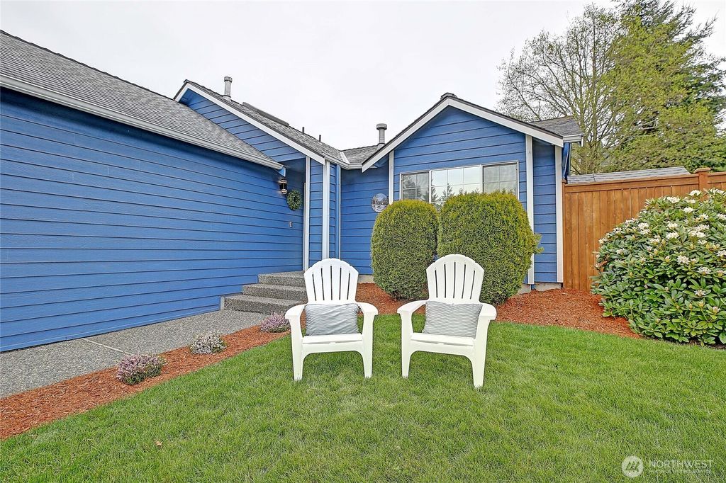Photo of 5925 4th Drive W, Everett, WA 98203 (MLS # 2357130)