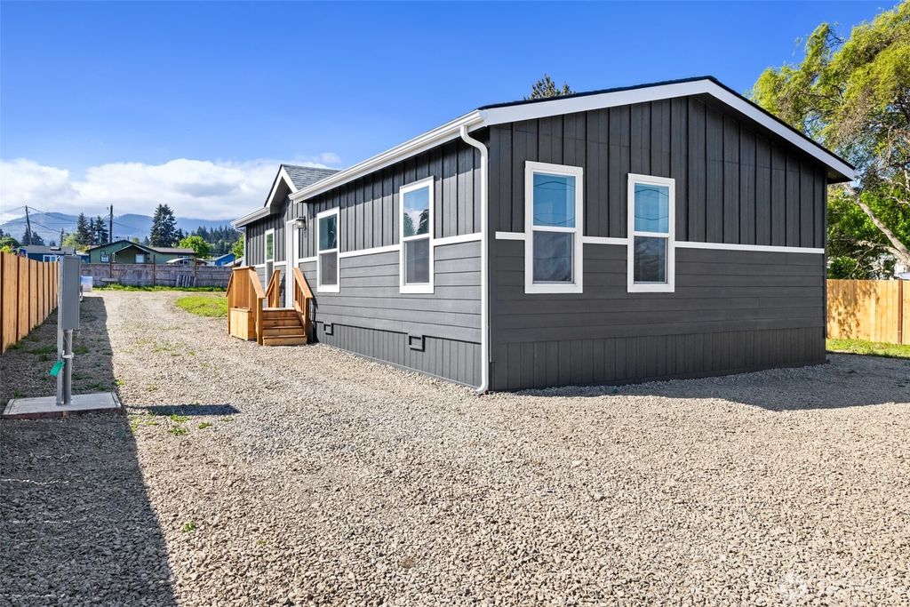 Photo of 2362 E 5th Avenue, Port Angeles, WA 98362 (MLS # 2522960)