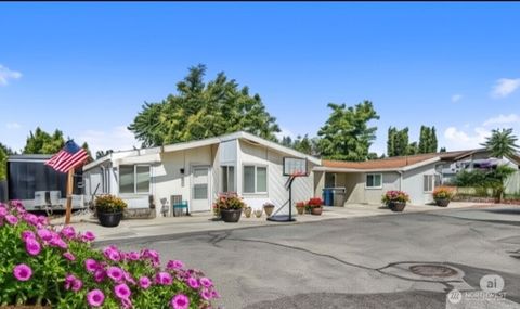 322 N Kentucky A&B East Wenatchee WA 98802